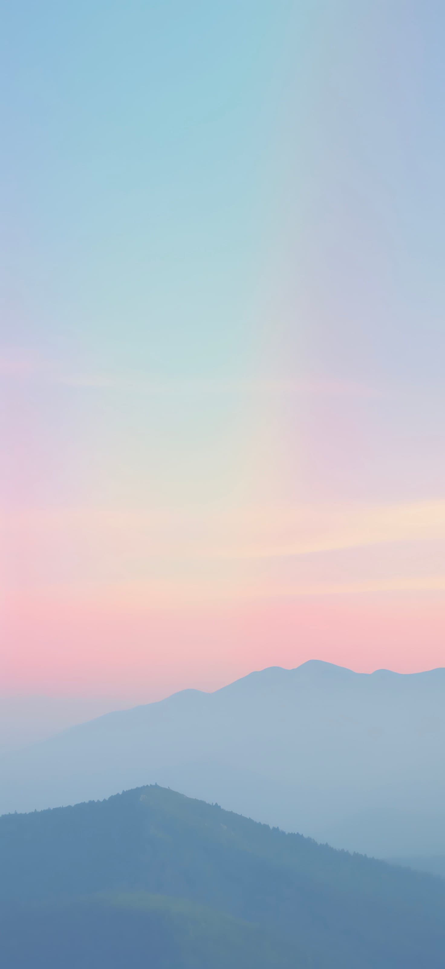 Misty Mountain Range - free phone wallpaper