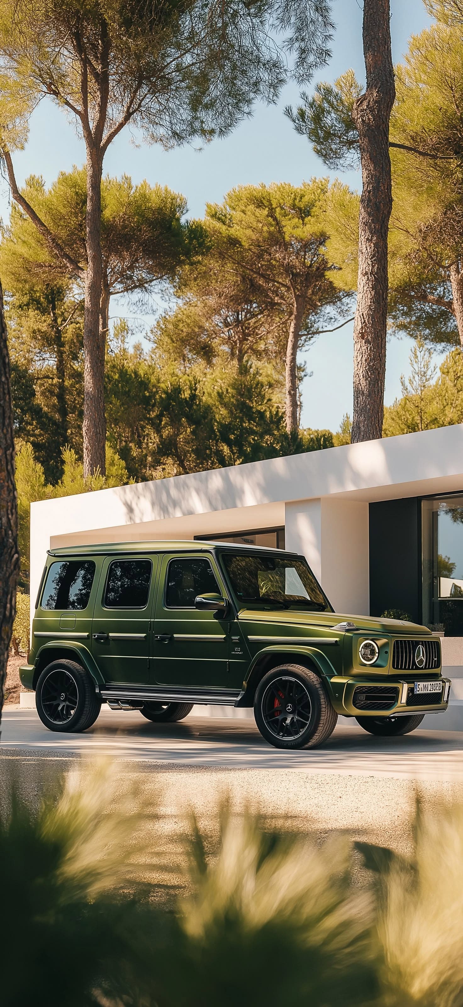 Green Luxury SUV - Pro phone wallpaper