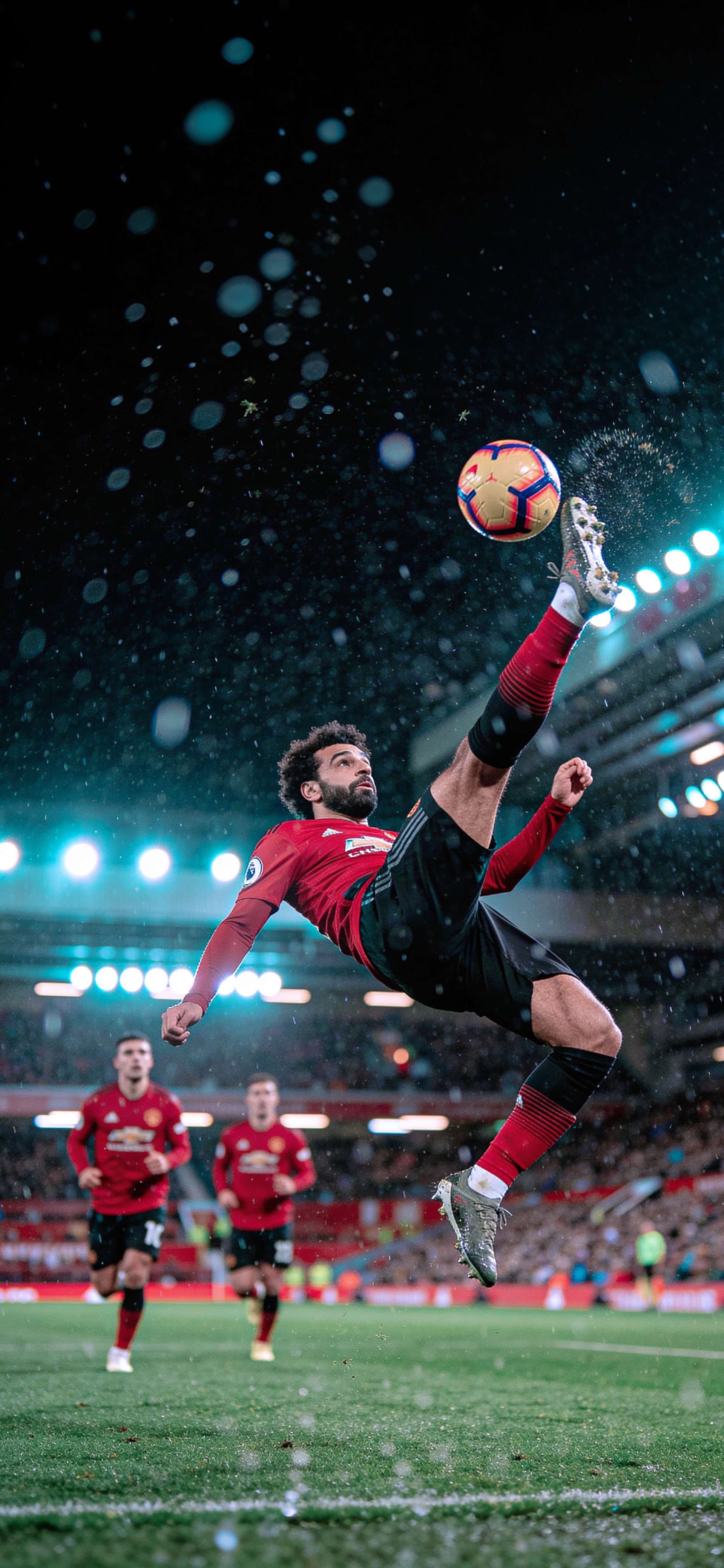 Dynamic Football Kick - free phone wallpaper